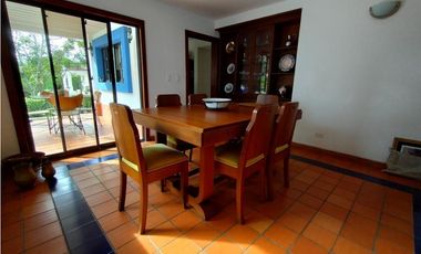 CASA CAMPESTRE EN LAS MERCEDES