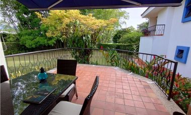 CASA CAMPESTRE EN LAS MERCEDES