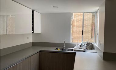 APARTAMENTO EN PRIMER PISO