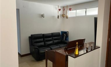 APARTAMENTO EN PRIMER PISO