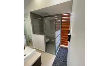 CASA DE PANCE MODERNA EN CONDOMINIO