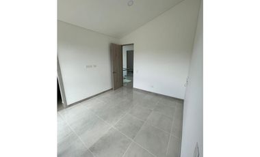 CASA DE PANCE MODERNA EN CONDOMINIO