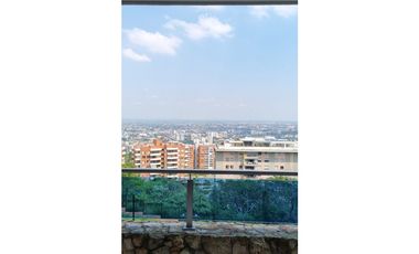 APARTAMENTO CON VISTA A LA CIUDAD
