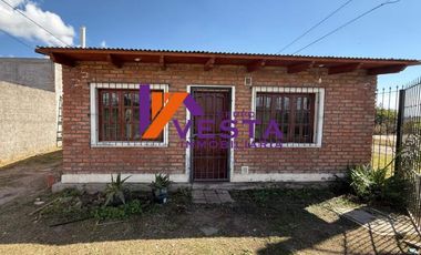 URBANIZACION SAN CARLOS - CASA EN ALQUILER