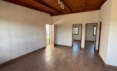 URBANIZACION SAN CARLOS - CASA EN ALQUILER
