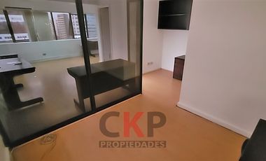Oficina en Arriendo en Metro Tobalaba / Hernando de Aguirre