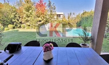 Casa en Arriendo en Piedra Roja/ José Rabat/ Colegio Alemán