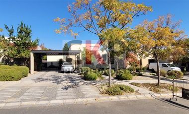 Casa en Arriendo en Piedra Roja/ José Rabat/ Colegio Alemán