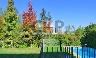 Casa en Arriendo en Piedra Roja/ José Rabat/ Colegio Alemán