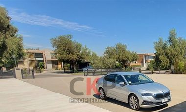 Parcela en Venta en Condominio Exclusivo Las Brisas de Chicureo