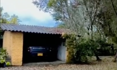 Hermosa Casa Tipo Chalet en Santa Elena - medellin