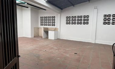 VENTA de LOCALES en GARZON