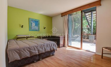 CASA CON GRAN OFICINA INDEPENDIENTE EN PLANTA LIBRE/ CERRO SAN LUIS