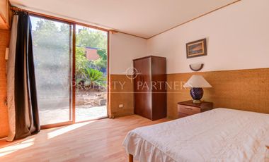 CASA CON GRAN OFICINA INDEPENDIENTE EN PLANTA LIBRE/ CERRO SAN LUIS