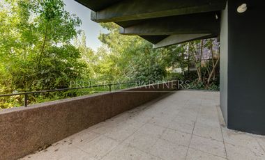 CASA CON GRAN OFICINA INDEPENDIENTE EN PLANTA LIBRE/ CERRO SAN LUIS