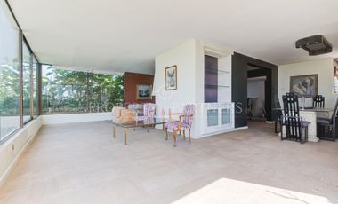 CASA CON GRAN OFICINA INDEPENDIENTE EN PLANTA LIBRE/ CERRO SAN LUIS