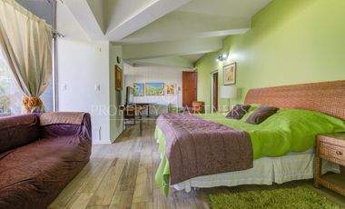 CASA CON GRAN OFICINA INDEPENDIENTE EN PLANTA LIBRE/ CERRO SAN LUIS