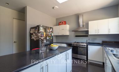 Gran Oportunidad: Casa en Remodelacion en Excelente Terreno, La Florida.