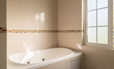 Gran Oportunidad: Casa en Remodelacion en Excelente Terreno, La Florida.