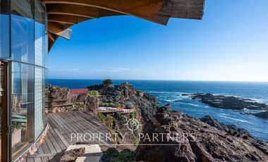 Santuario de Bienestar en Primera Línea de Playa en Los Vilos