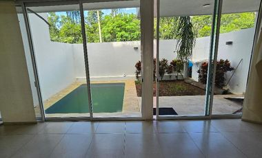 Casa en Renta en Residencial Palmaris, Cancún – 3 Recámaras con Alberca Privada COLDWELL BANKER
