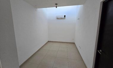 Casa en Renta en Residencial Palmaris, Cancún – 3 Recámaras con Alberca Privada COLDWELL BANKER