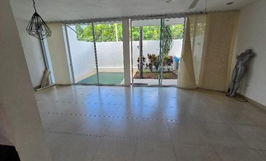 Casa en Renta en Residencial Palmaris, Cancún – 3 Recámaras con Alberca Privada COLDWELL BANKER