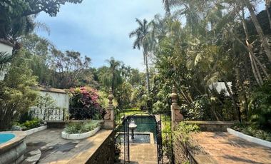 Espectacular Propiedad en Centro de Cuernavaca