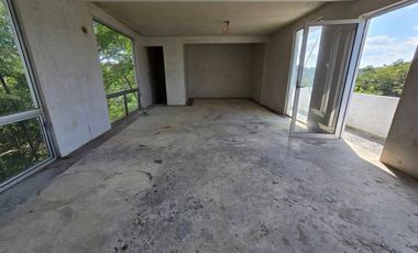 En Renta Propiedad Multifuncional: bodega, oficina, almacén