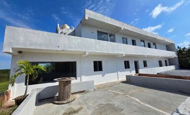 En Renta Propiedad Multifuncional: bodega, oficina, almacén