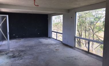 En Renta Propiedad Multifuncional: bodega, oficina, almacén
