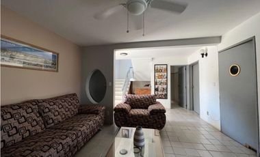Casa en Venta con Local Comercial en el Centro de Ixtapan de la Sal