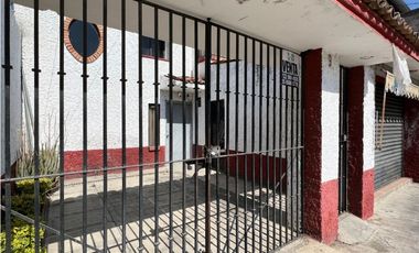 Casa en Venta con Local Comercial en el Centro de Ixtapan de la Sal