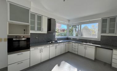Casa en Los Castores EN ALQUILER Y VENTA  Nordelta