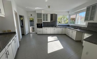 Casa en Los Castores EN ALQUILER Y VENTA  Nordelta