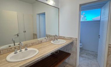 Casa en Los Castores EN ALQUILER Y VENTA  Nordelta