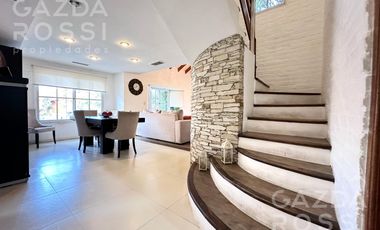 Casa con piscina en Campos De Echeverria