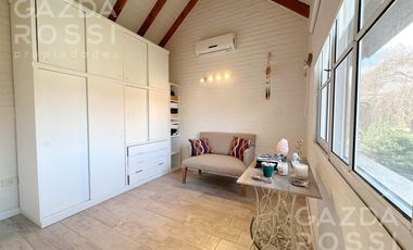 Casa con piscina en Campos De Echeverria