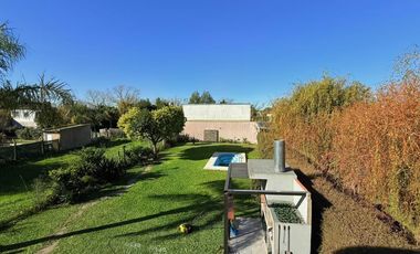 Venta/Permuta Casa 4 Dormitorios Jardin Parquizado Piscina. Country 16