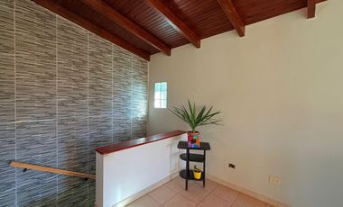 Venta/Permuta Casa 4 Dormitorios Jardin Parquizado Piscina. Country 16