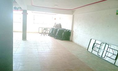 Local comercial en renta en valle dorado sobre avenida