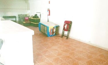 Local comercial en renta en valle dorado sobre avenida