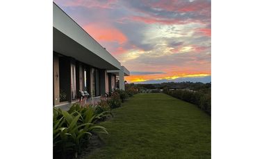 Venta casa Condominio Pereira