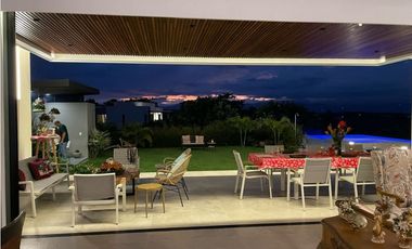 Venta casa Condominio Pereira