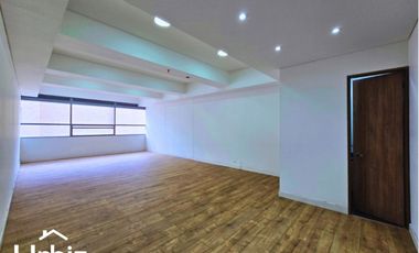 Arriendo Oficina de 58 m² sobre Calle 100 en La Castellana