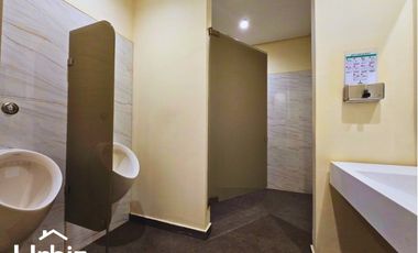 Arriendo Oficina de 58 m² sobre Calle 100 en La Castellana