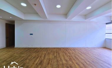 Arriendo Oficina de 58 m² sobre Calle 100 en La Castellana