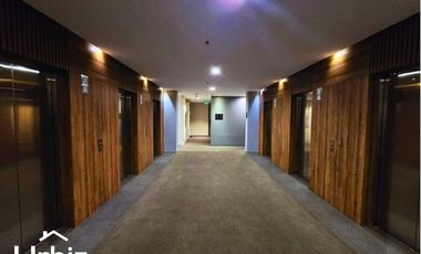 Arriendo Oficina de 58 m² sobre Calle 100 en La Castellana