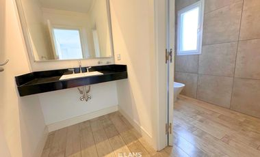 Casa en Venta en Arenas del Sur - 5 ambientes