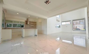 Casa en Venta en Arenas del Sur - 5 ambientes
